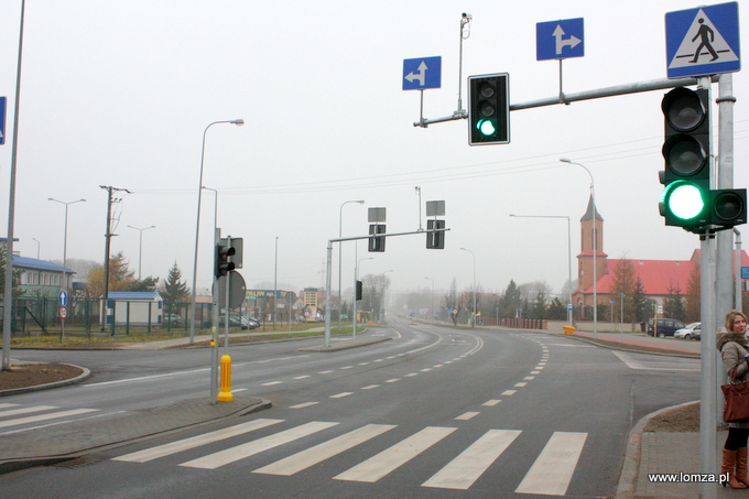nowa sygnalizacja świetlna na skrzyżowaniu ul. Poznańskiej z ul. Akademicką
