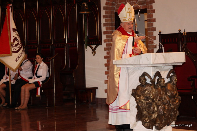 Mszę św. w intencji męczonych i pomordowanych przez funkcjonariuszy PUBP przy ul. Nowogrodzkiej odprawił w Katedrze Łomżyńskiej ks. bp Stanisław Stefanek