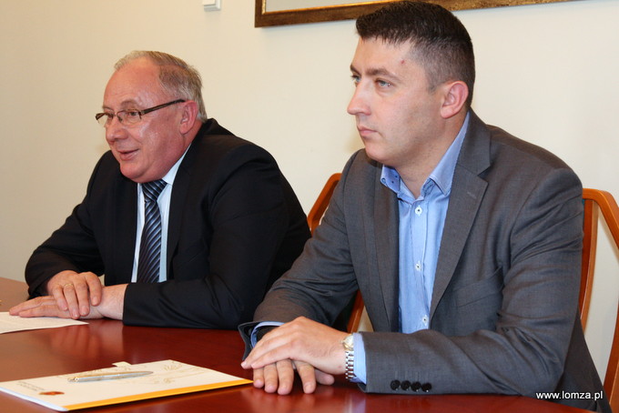 Prezydent Łomży Mieczysław Czerniawski i Prezes BIK Projekt Robert Skarżyński