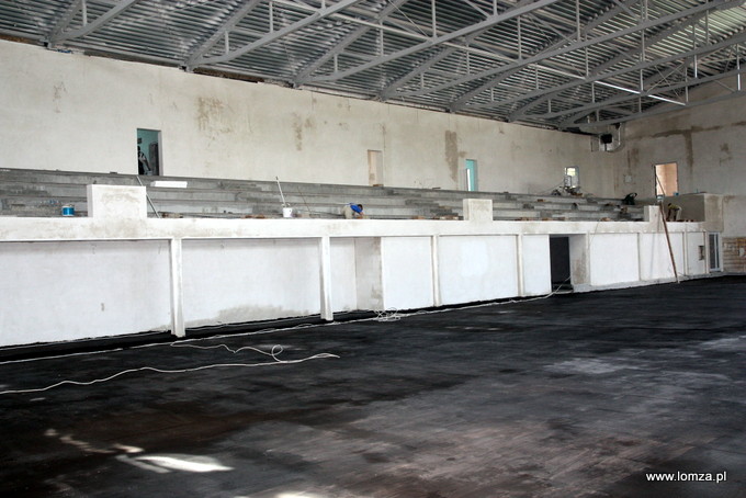 wnętrze nowej sali gimnastycznej przy II LO