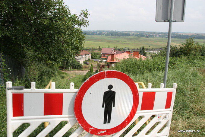 Zamknięte zejście do ul. Rybaki z ul. Woziwodzkiej