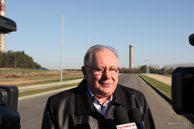 Prezydent Łomży Mieczysław Czerniawski na terenach inwestycyjnych