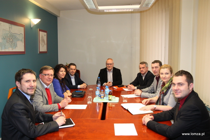 Władze Łomży podczas spotkania z przedstawicielami Łomżyńskiej Izby Przemysłowo - Handlowej
