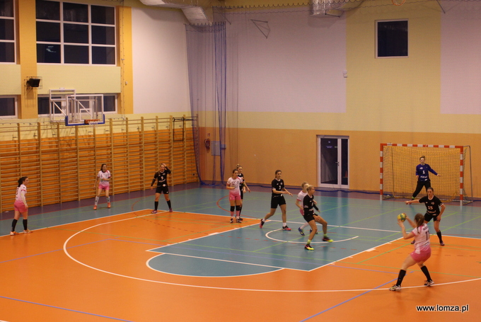 Łomżanki przegrały, ale momentami pokazały niezły handball