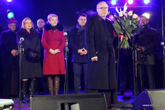 życzenia mieszkańcom składa Biskup Łomżyński Janusz Stepnowski