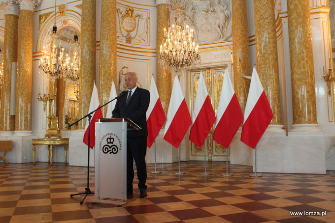 Posiedzeniu przewodniczył minister spraw wewnętrznych i administracji Joachim Brudziński