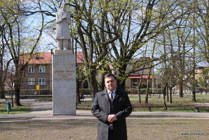 Renowację przeprowadzi MPGKiM w Łomży. Na zdjęciu dyrektor zakładu budżetowego Dariusz Brakoniecki