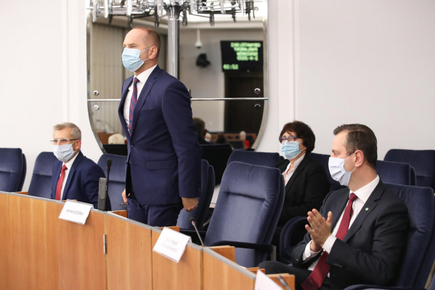 Sala obrad – od lewej Krzysztof Kwiatkowski senator X kadencji (m.in. były Prezes Najwyższej Izby Kontroli, były Minister Sprawiedliwości); Michał Szczerba Przewodniczący Parlamentarnego Zespołu ds. Uniwersytetów Trzeciego Wieku; Lidia Ułanowska Dyrektor Departamentu Polityki Senioralnej w Ministerstwie Pracy, Rodziny i Polityki Społecznej; Władysław Kosiniak – Kamysz Prezes Polskiego Stronnictwa Ludowego; fot. Michał Józefaciuk – Kancelaria Senatu