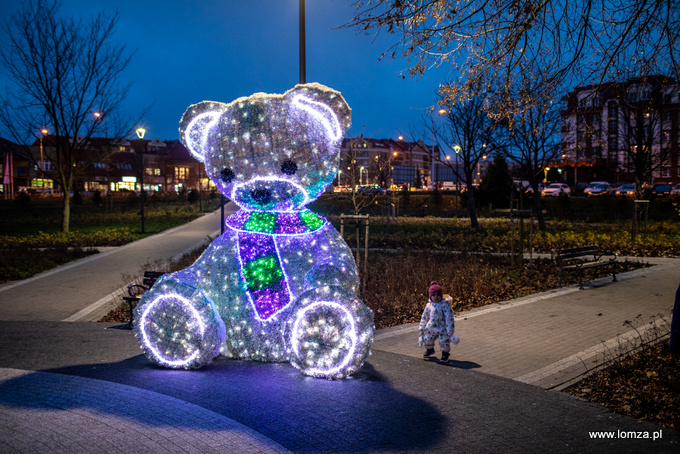 iluminacje świąteczne w Parku Jana Pawła II - Papieża Pielgrzyma w Łomży