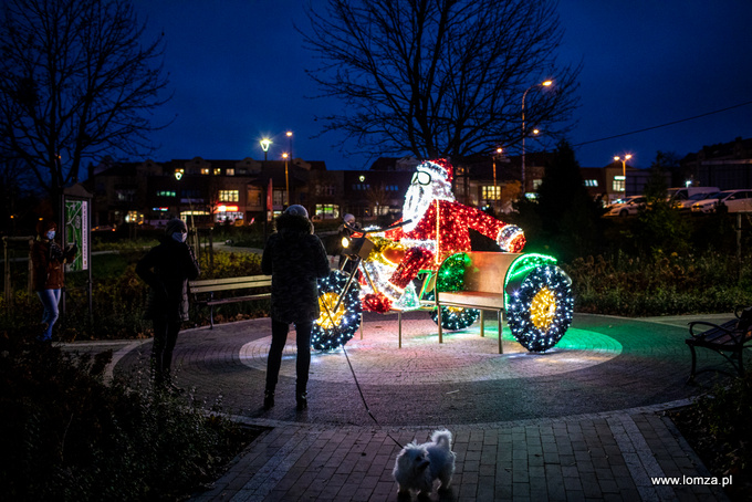 iluminacje świąteczne w Parku Jana Pawła II - Papieża Pielgrzyma w Łomży