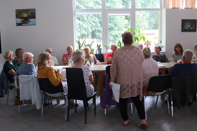 Seniorzy aktywnie spędzają czas