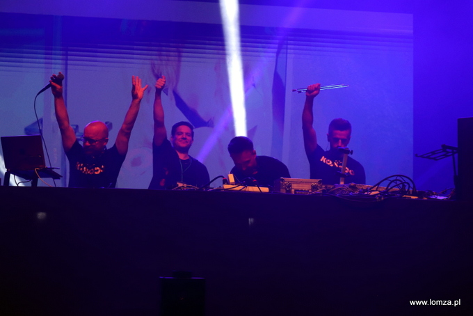 Komodo & Tomas Sykes