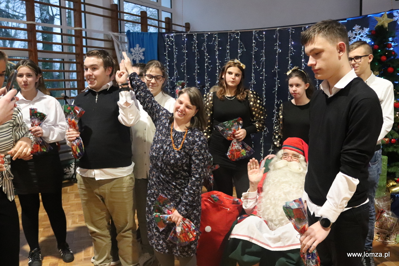 wizyta Świętego Mikołaja w Zespole Szkół Specjalnych w Łomża