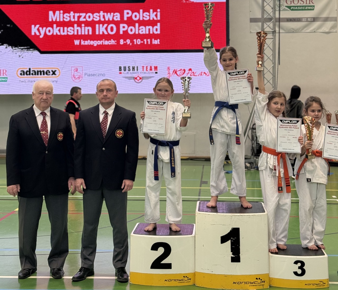 Nadia Dzitkowska na najwyższym stopniu podium