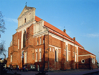 Zabytkowy kościół Św. Michała Archanioła w Łomży