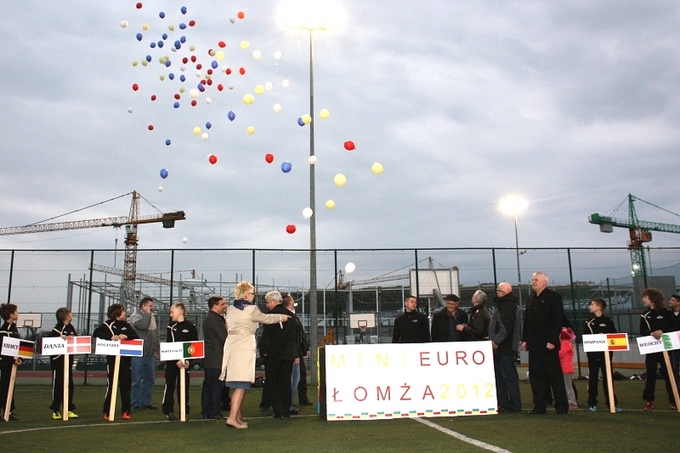 Ruszają pierwsze ćwierćfinały mini EURO Łomża 2012