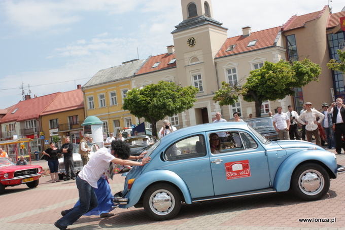 Zabytkowe pojazdy zjechały do Łomży