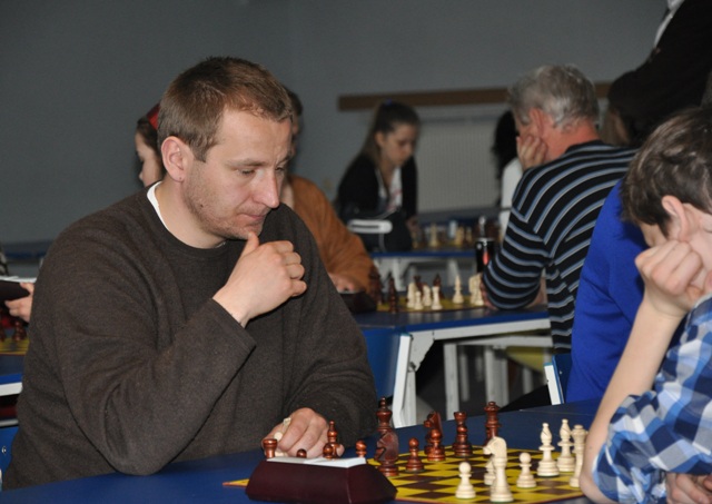Wojciech Walewski mistrzem Łomży w szachach szybkich