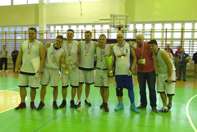Zespół Old Skulls najlepszą koszykarską drużyną w Łomży!!!
