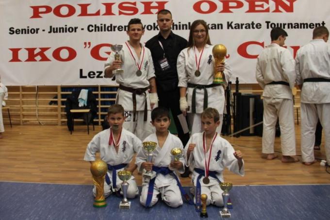 Medale łomżyńskich karateków