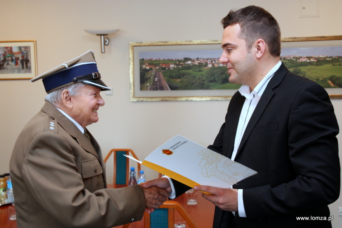 Łomżyniak odznaczony Krzyżem Virtuti Militari gościł u Prezydenta