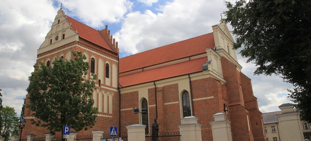 Cantate Deo Łomżyńskich Filharmoników i chórów w Łomżyńskiej Katedrze