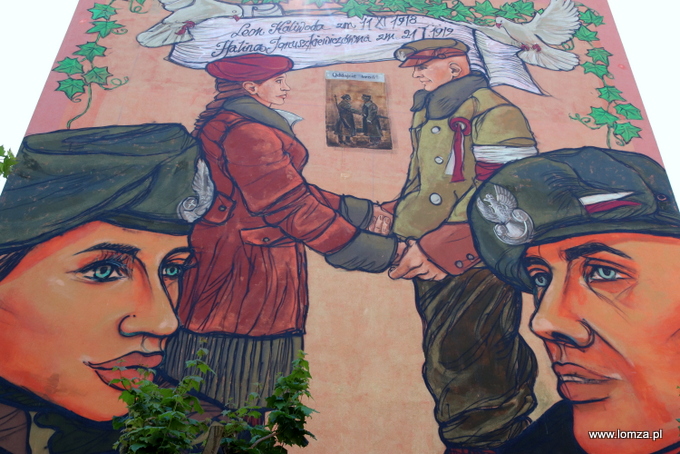 Łomżyński mural na 100. rocznicę odzyskania niepodległości przez Polskę