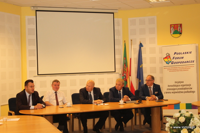 Samorządowcy i przedsiębiorcy na Podlaskim Forum Gospodarczym w Suwałkach
