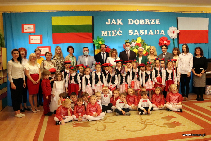 Międzynarodowa współpraca na piątkę