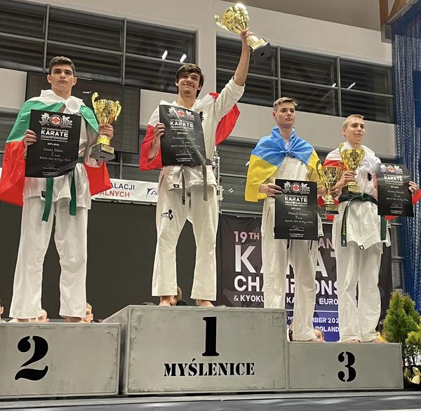 Łomżyniak na podium Pucharu Europy Juniorów w Karate Kyokushin