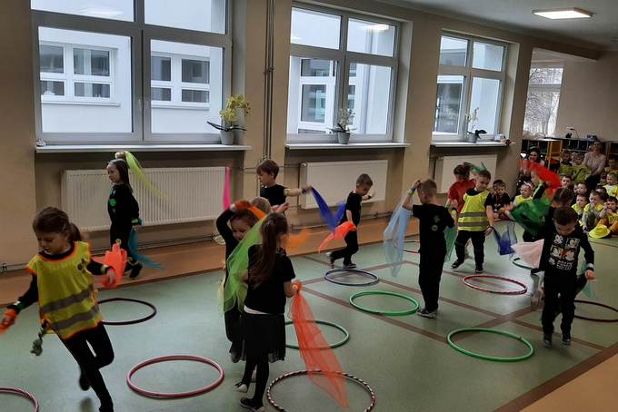 Dyskoteka odblaskowa w Przedszkolu Publicznym nr 9 w Łomży