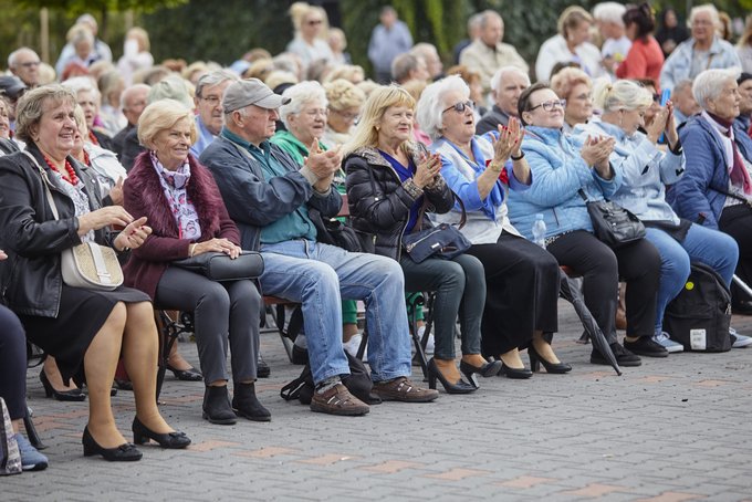 Łomża z rekordowym wsparciem seniorów