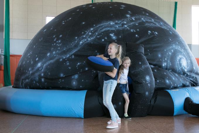 Mobilne planetarium Kopernika w Łomży