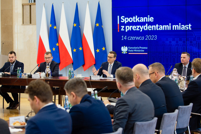 14 mld zł rządowego wsparcia dla polskich samorządów. Miliony dla Łomży!