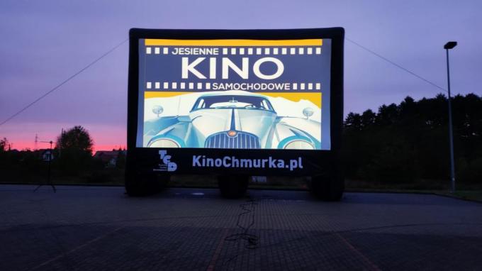 Ostatnie Jesienne Kino Samochodowe