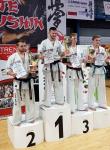 Medale zawodników Łomżyńskiego Klubu Karate podczas Pucharu Polski w Karate  Kyokushin