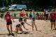 Piłka ręczna plażowa to jedna z widowiskowych dyscyplin (fot. Robert Majtas)